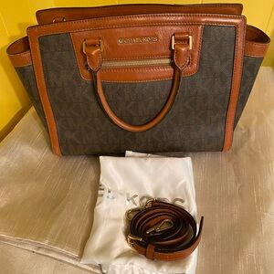 Michael Kors purse with crossbody strap